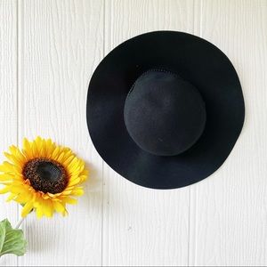 Gigi Pip Floppy Hat